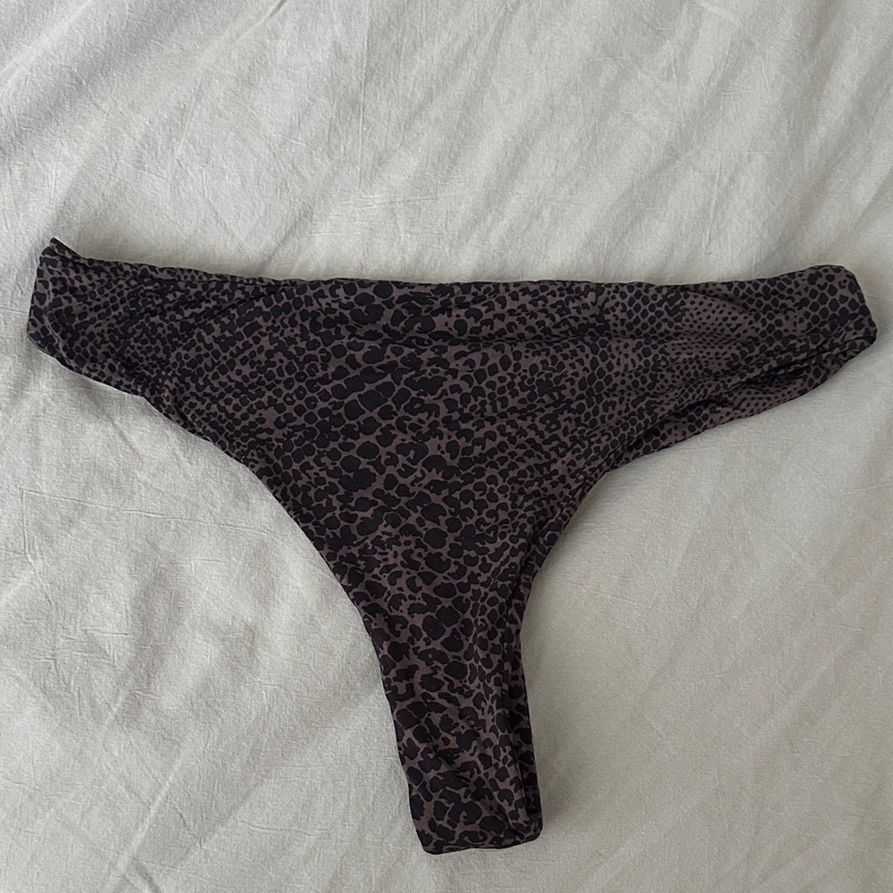 Acacia Brazil Lining Bottom